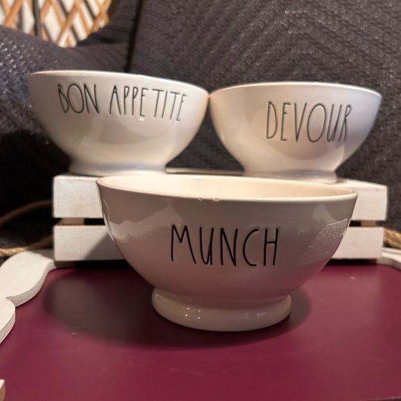 Rae Dun Other Rae Dunn Ll Devour Munch And Bon Appetite Cereal Ice